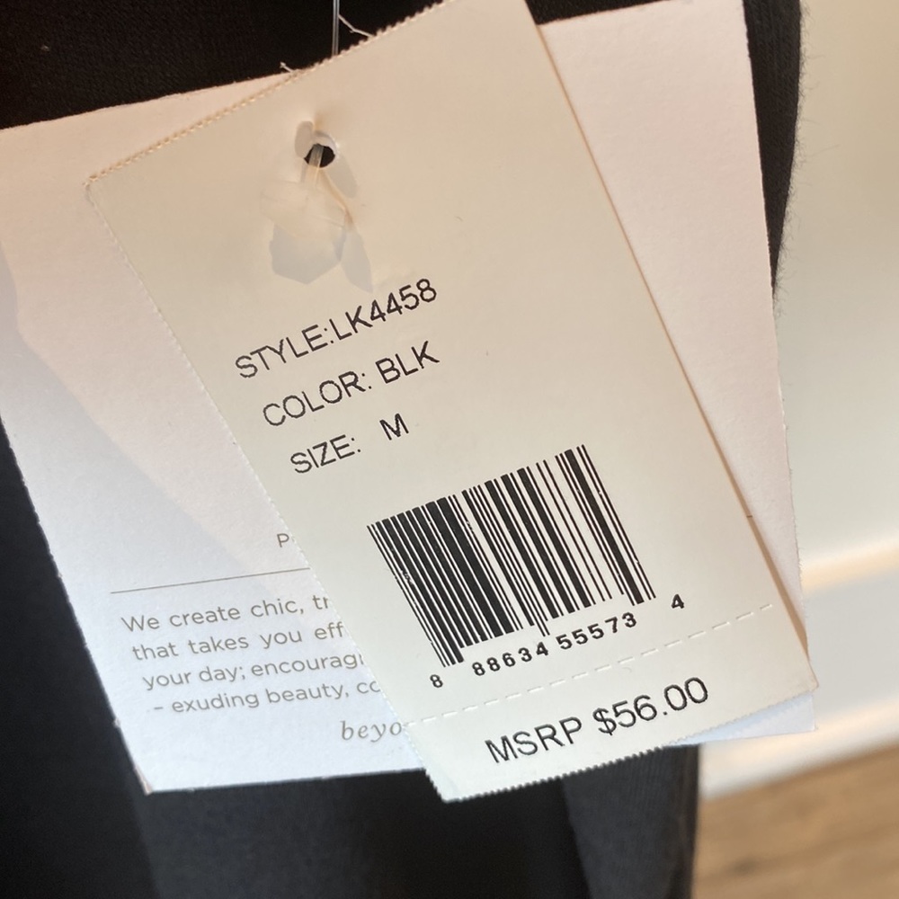 NWT Beyond Yoga Black Tank Size Medium - Picture 4 of 4